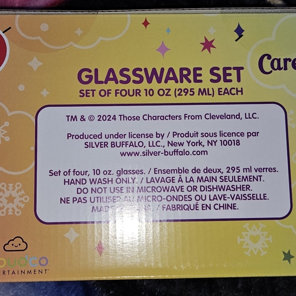 Care Bears Christmas Glassware Set of 4 - Picture 2 of 2